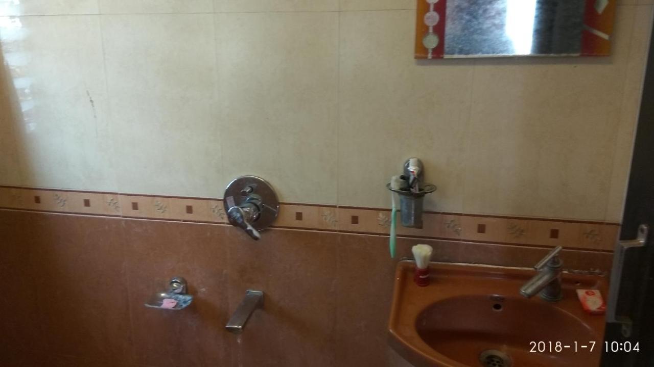 Agrawal Bhavan Budget Stay Only For Indians Мумбаї Екстер'єр фото
