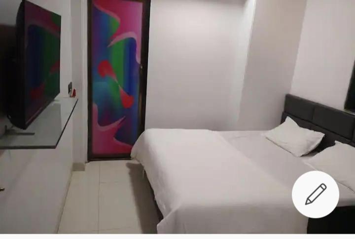 Agrawal Bhavan Budget Stay Only For Indians Мумбаї Екстер'єр фото